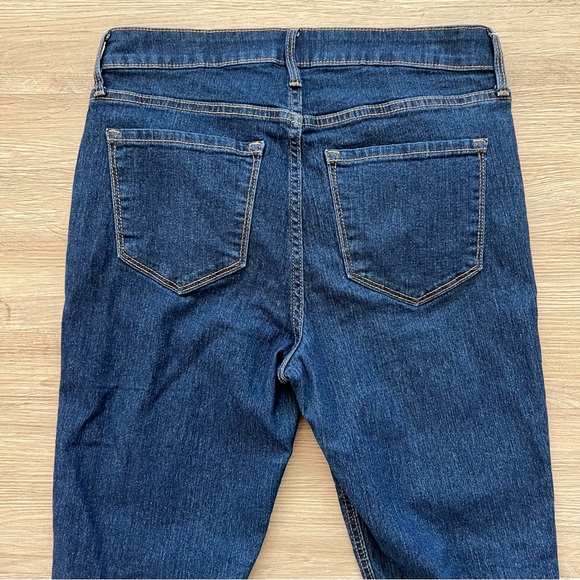 Old Navy  Super Skinny High Rise Ankle Jeans Dark Rinse Denim Size 8 - Picture 4 of 6